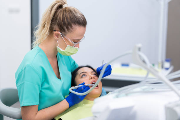 Best Emergency Gum Treatment in Alvin, TX